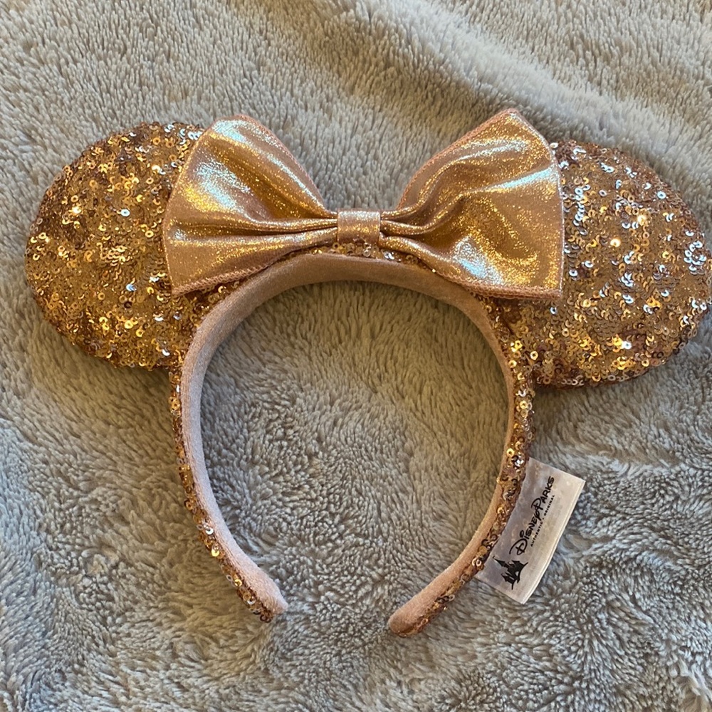 Rose Gold Minnie Mouse Ears